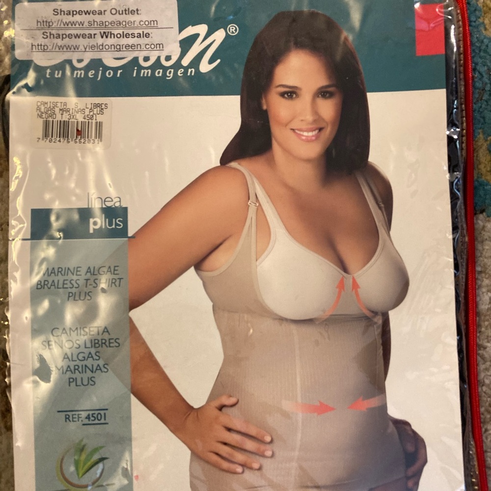 NWT BLACK braless t-shirt plus shapewear 3XL